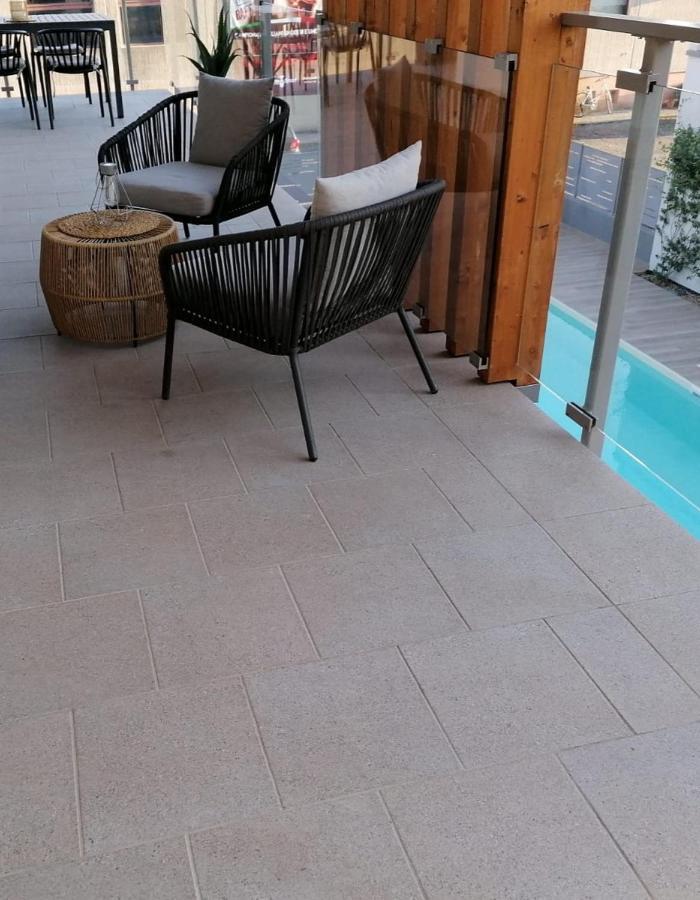 Dream With Pool In Apartment